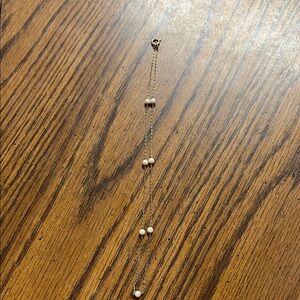 Elegant Gold and Pearl Women's Necklace